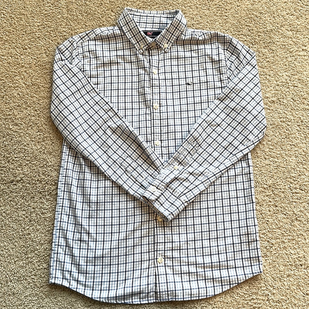 Boys Size Medium (12-14) Vineyard Vines performance button up